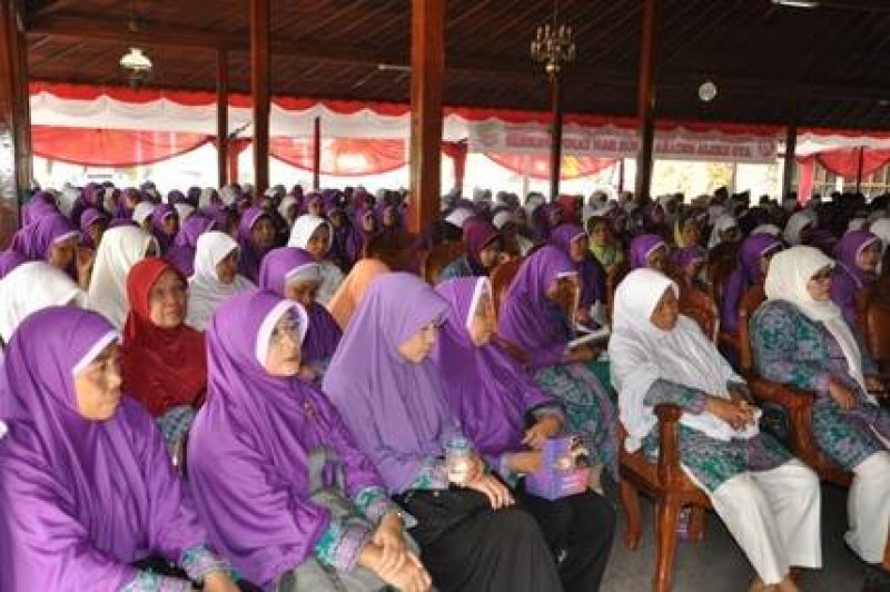 Para Calhaj berpaitan Bupati Banyumas