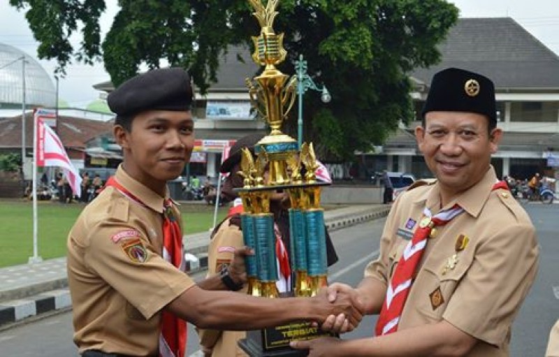 Diawali Devile Penghargaan, Apel Besar HUT Pramuka 54 Banyumas Meriah
