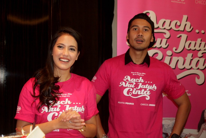 Pevita Pearce dan Chicco Jericko Pacaran ?