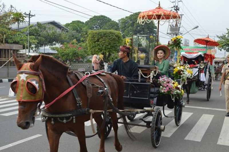 Selasa,Kirab Adipura Di Purwokerto Selatan