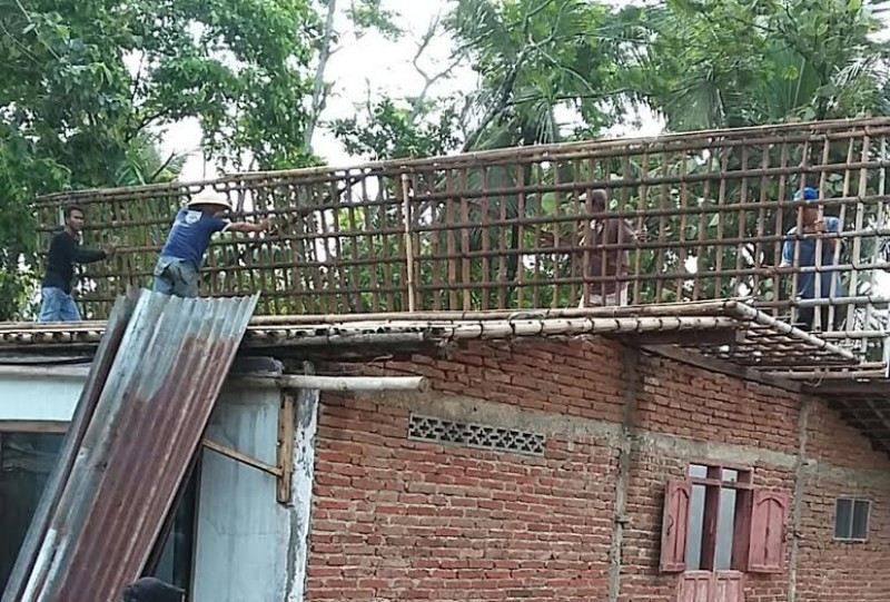 Angin Ribut Menerjang, Belasan Rumah Rusa