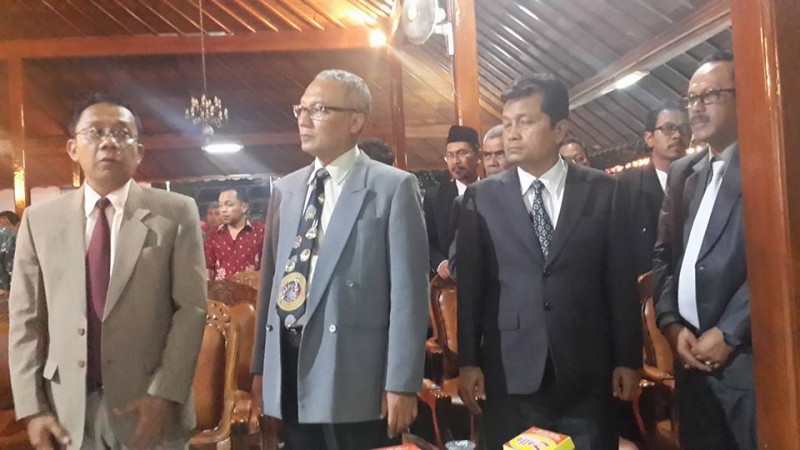 Undangan Pelantikan Kades Kelelahan