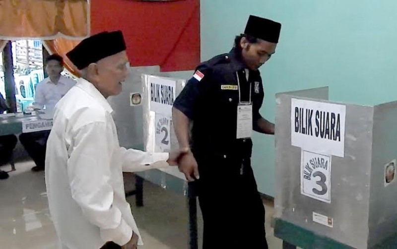 KPPS Bekerja Maksimal Di Purbalingga