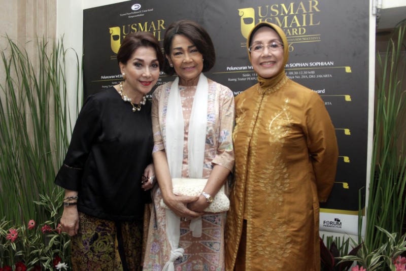 Kiri ke Kanan Widyawati - Rima Melati Dan Nani Wijaya