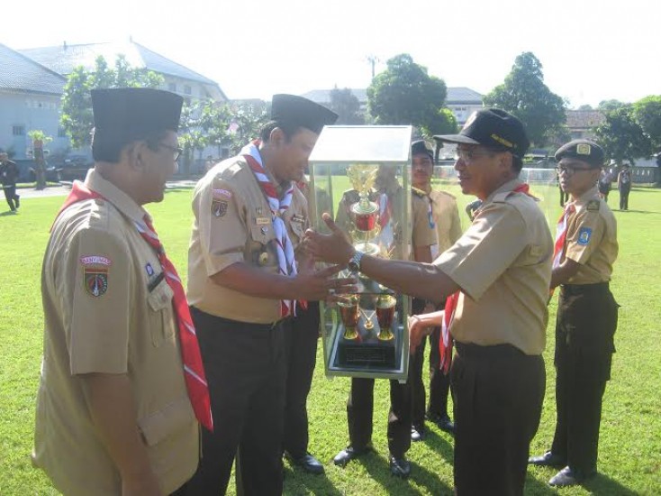 SMP N 1 Sumbang Juara Umum GAKSA 2016