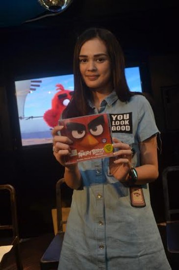 Cut Meyriska Nyanyikan Soundtrack Angry Bird