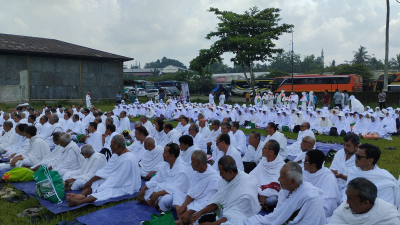 Simulasi Manasik Outdoor KBIHU Al Wardah Berlangsung Semarak