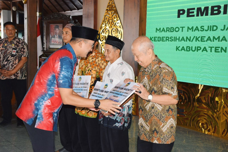 Pemkab Banyumas Berikan Insentif kepada 400 Petugas Rumah Ibadah