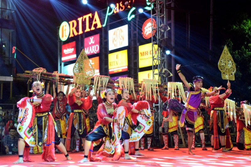 Laras Putra Patriot Juara  Festival Kenthongan Banyumas 2024