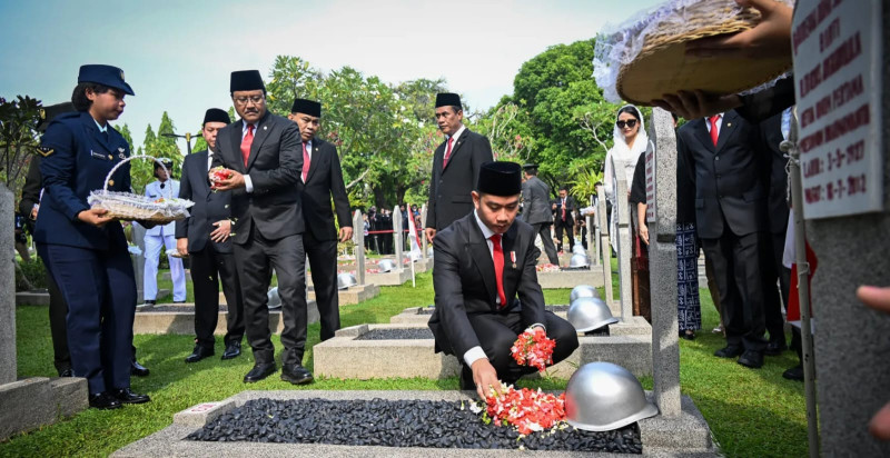 Wapres Gibran Rakabuming Pimpin Upacara Peringatan Hari Pahlawan Tahun 2024