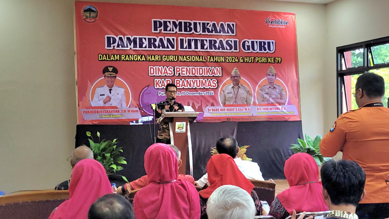 Tingkatkan Budaya Menulis, Dindik Banyumas Gelar Pameran Literasi Guru