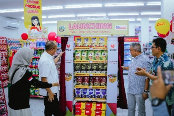 Produk UMKM Banyumas Kini Hadir di Alfamart, Bupati Dorong UMKM Naik Kelas