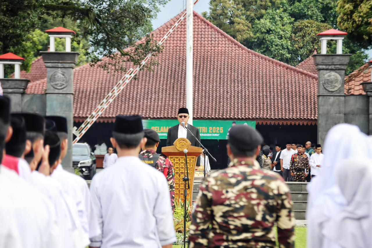 Bupati Banyumas Pimpin Apel Hari Santri