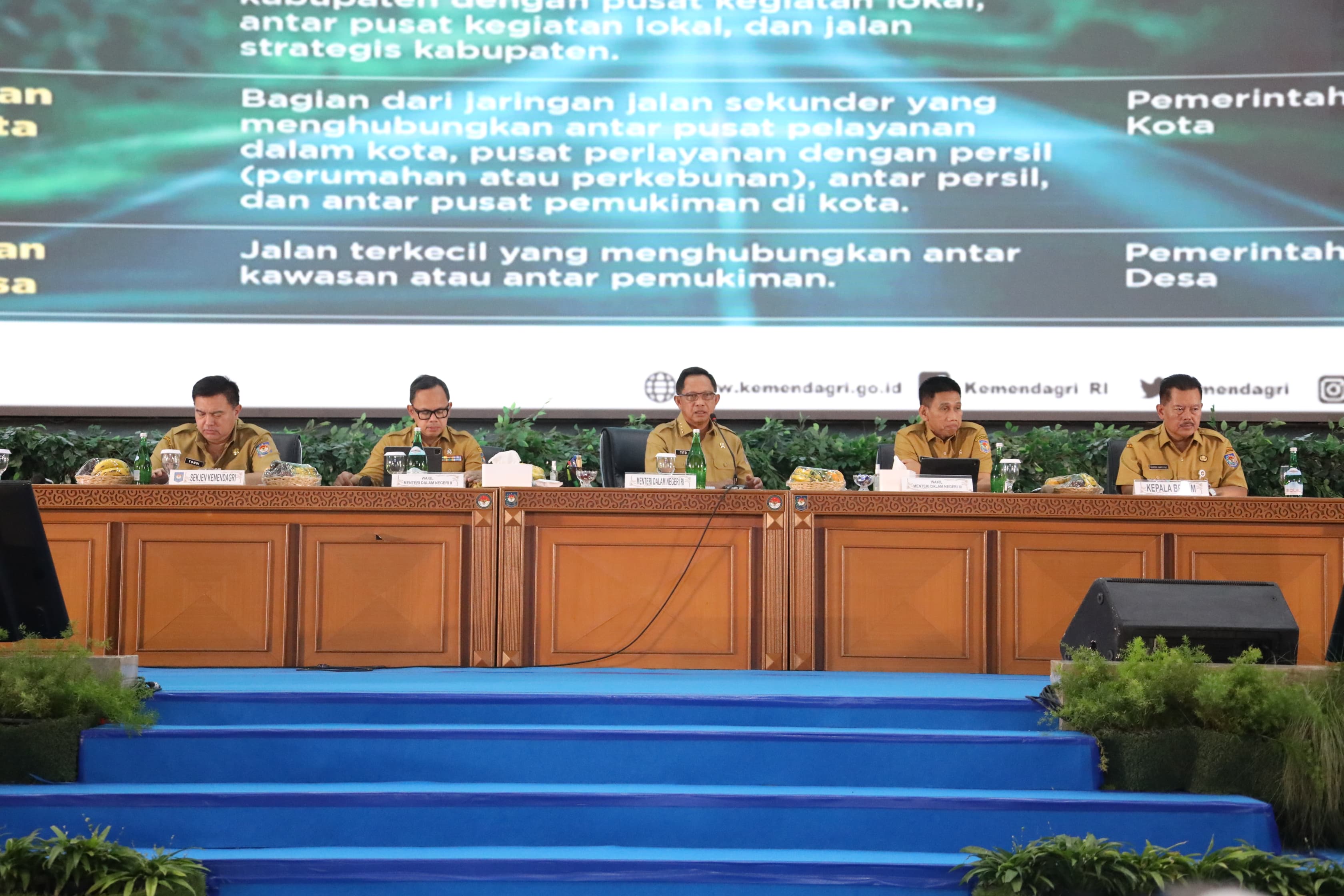 Buka Rakor Sekda dan Kepala Bappeda, Mendagri: Forum Evaluasi Kinerja hingga Sinkronisasi Program Pusat dan Daerah