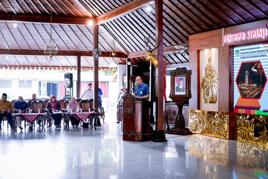 Bupati Sadewo Minta Petugas Kesehatan Banyumas, Segera Terapkan Berobat Gratis 
