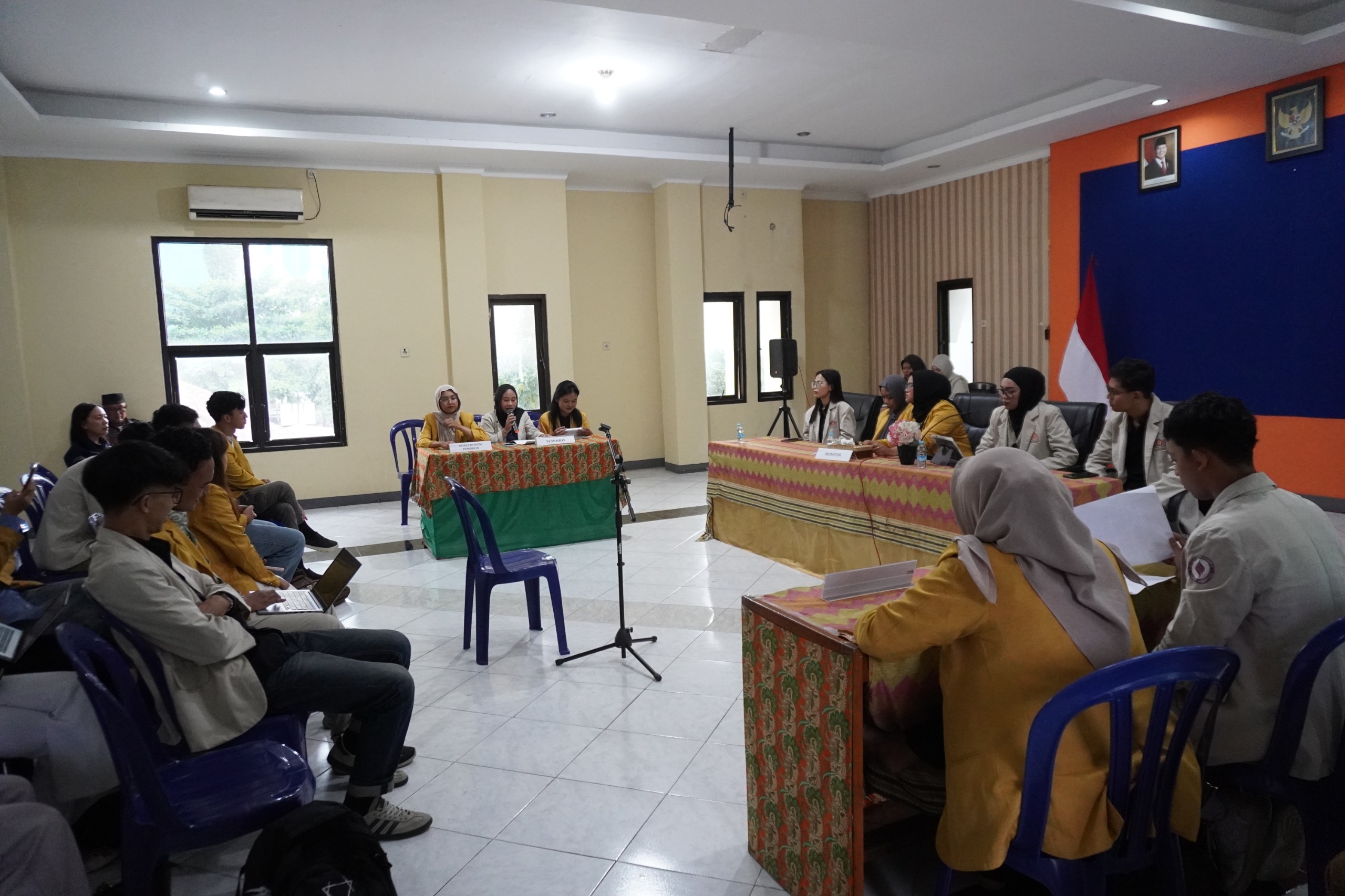 Seru ! Mahasiswa Magang di Banyumas Jajal Jadi Hakim dan Mediator Sengketa Pemilu