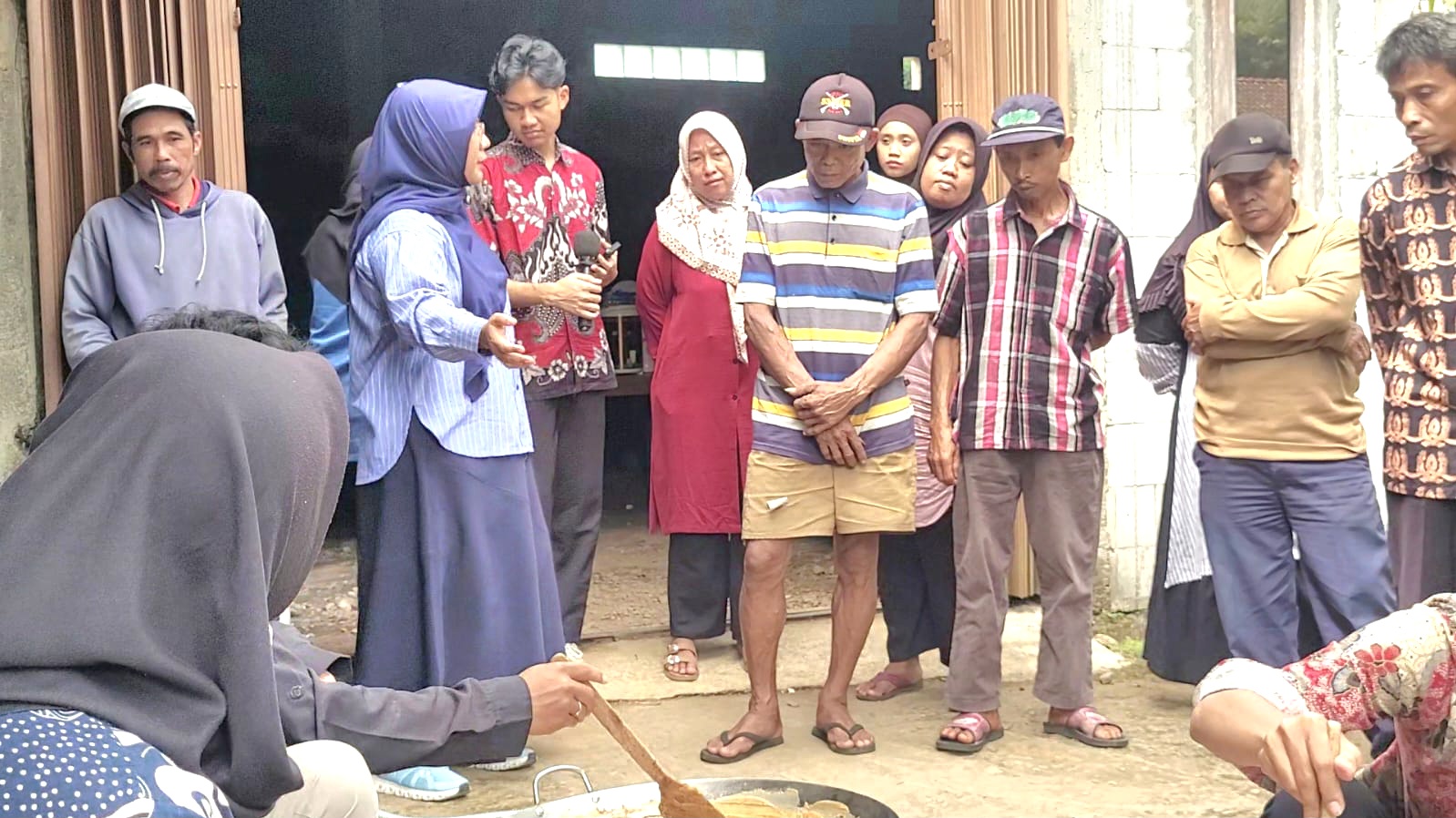 UGM Bekali Penderes Banyumas, Tingkatkan Mutu Gula Semut