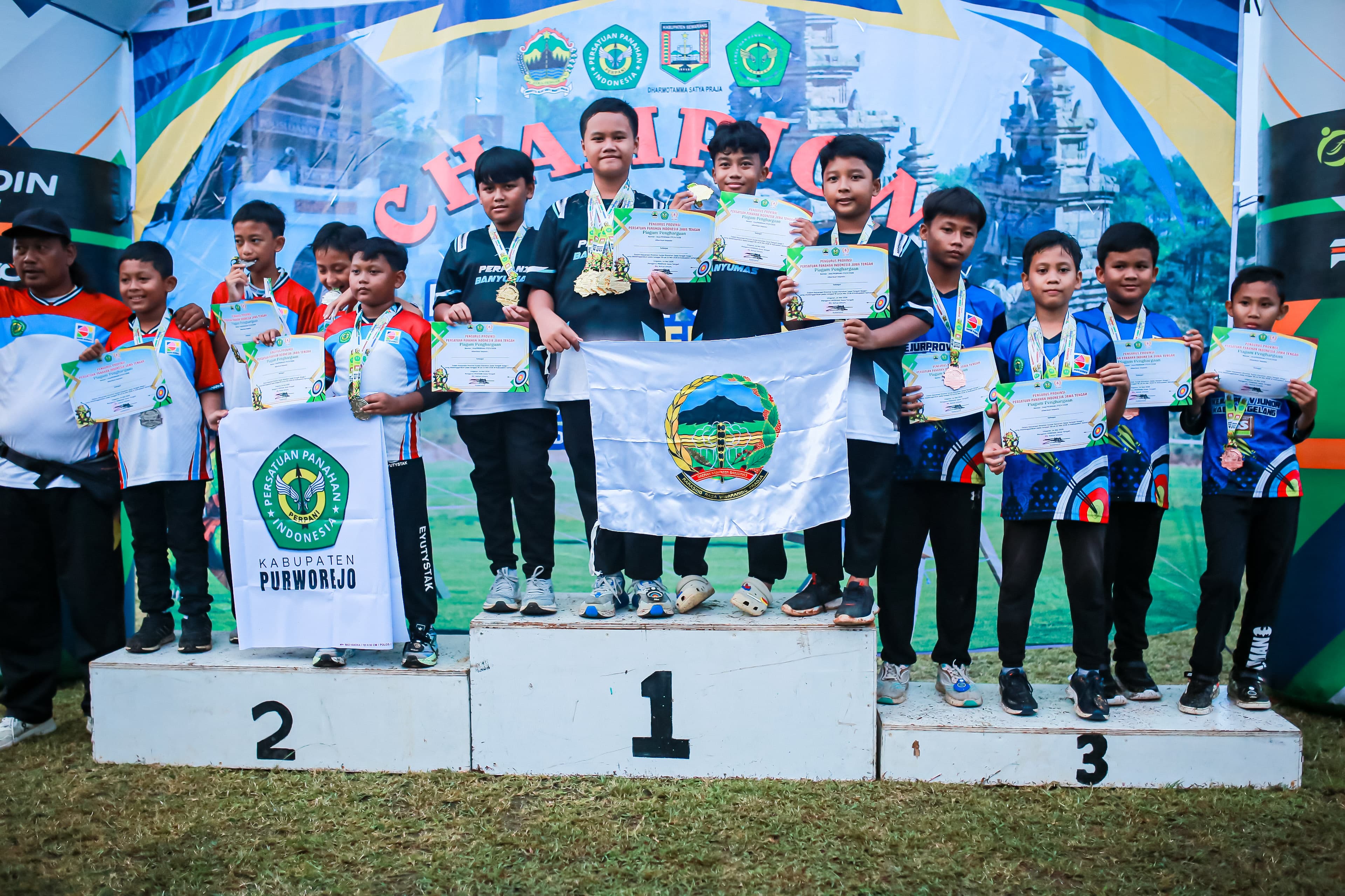 Banyumas Juara Umum Kejurprov Panahan Junior 2026, Loloskan 8 Atletnya Ke Ajang Kejurnas