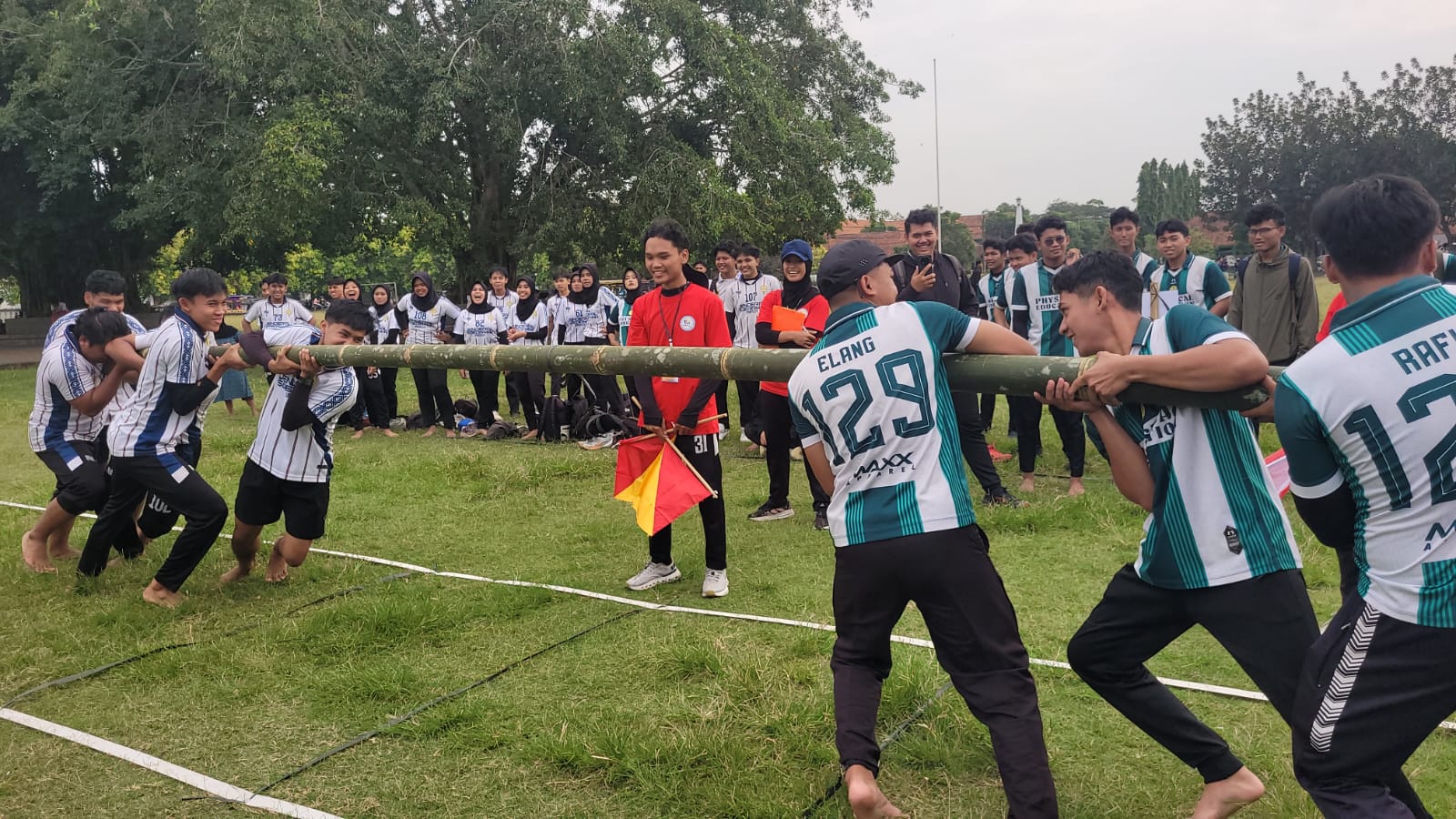 Ratusan Pelajar dan Mahasiswa Ikuti Festival Dolanan Tradisional Banyumas