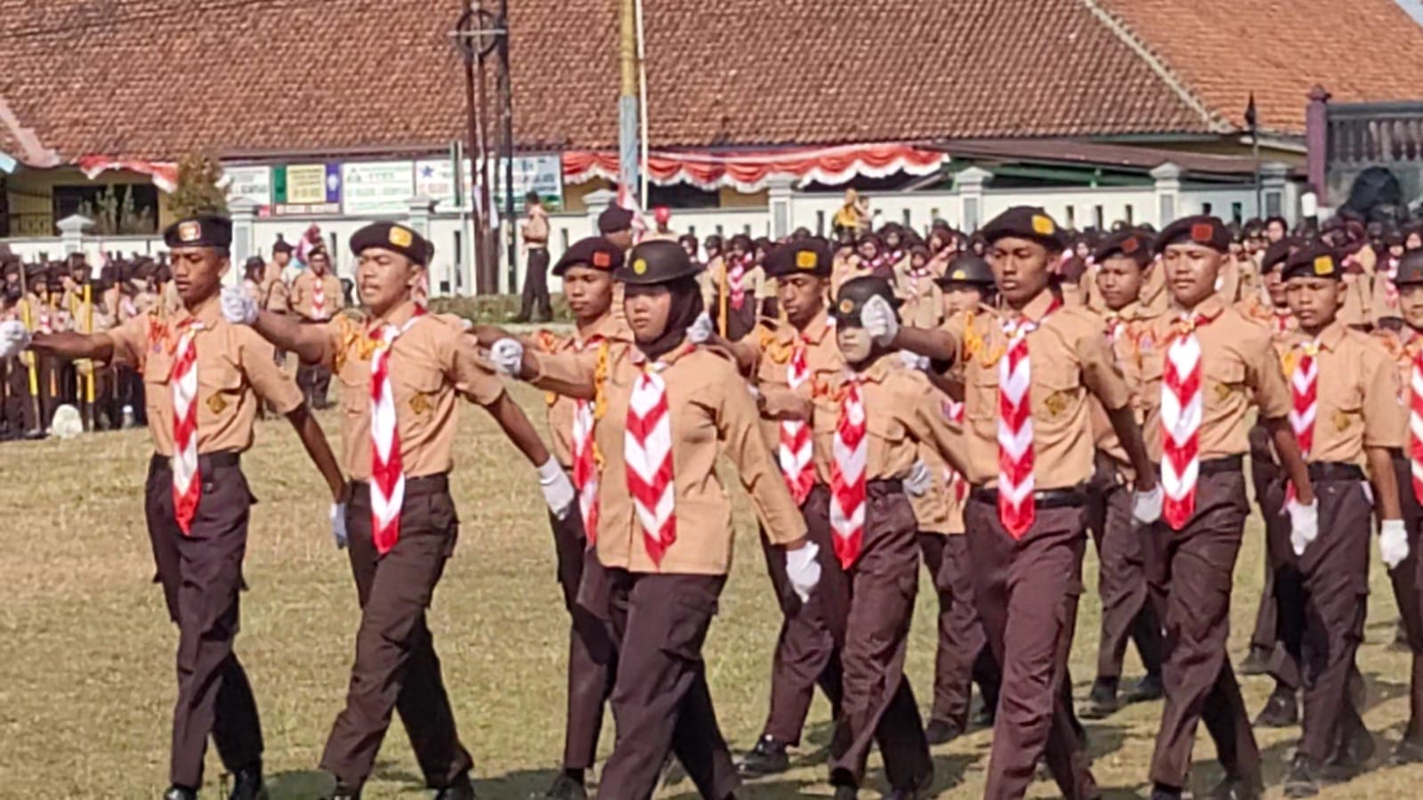 Peringatan Hari Pramuka Tingkat Kwarran Baturraden Meriah